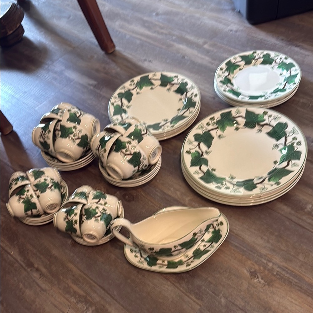Green and White Dinnerware Set for Elegant Dining